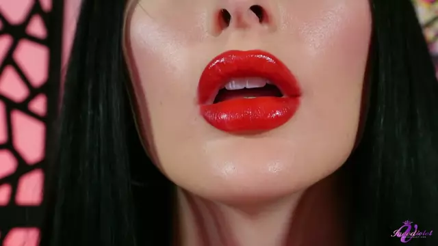 Poster: Goddess Violet Voss - Perfect Pout -Handpicked Jerk-Off Instruction Poster: Goddess Violet Voss - Perfect Pout -Handpicked Jerk-Off Instruction