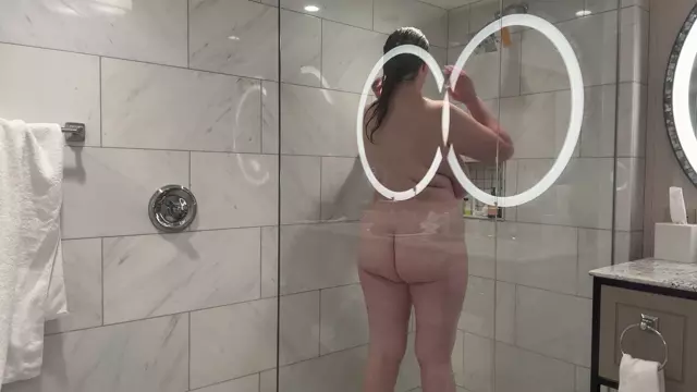 Poster: PerfectNipz – Step-Mommy Day Dreaming in the Showering