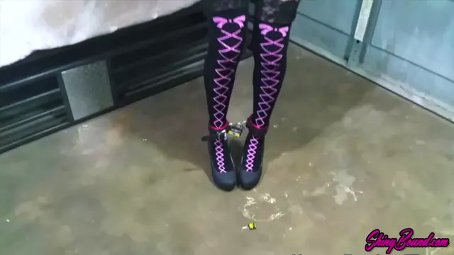 Poster: Vesper Luna - First Time Self Bondage