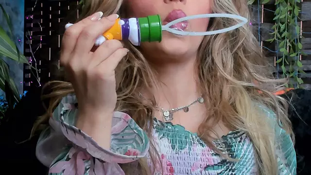Poster: Petite Mercy - Blowing Big Bubbles