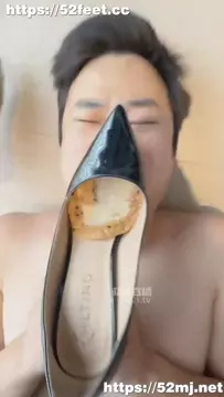 Poster: Chinese Femdom Trampling 39